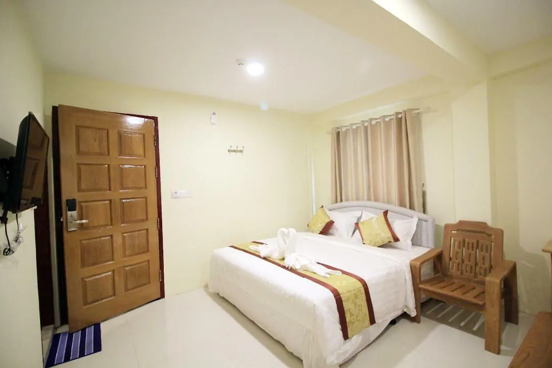 ホテル Khaing Shwe Wah Motel ヤンゴン