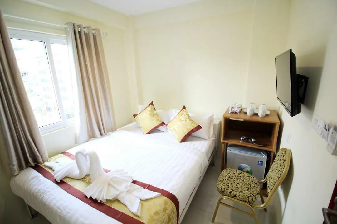 ホテル Khaing Shwe Wah Motel ヤンゴン